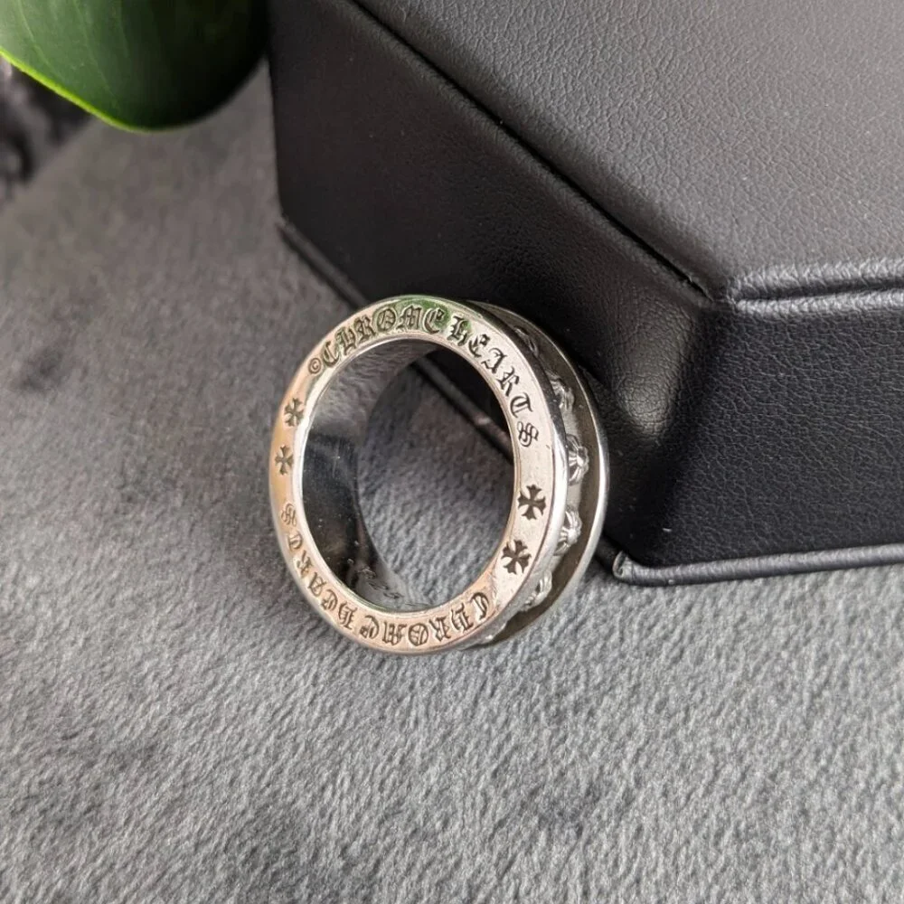 Unisex antique silver color crosses ring, hallmarks on edge, US 10